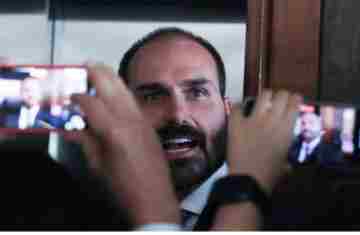 Motta notifica Eduardo Bolsonaro sobre processo de perda do mandato